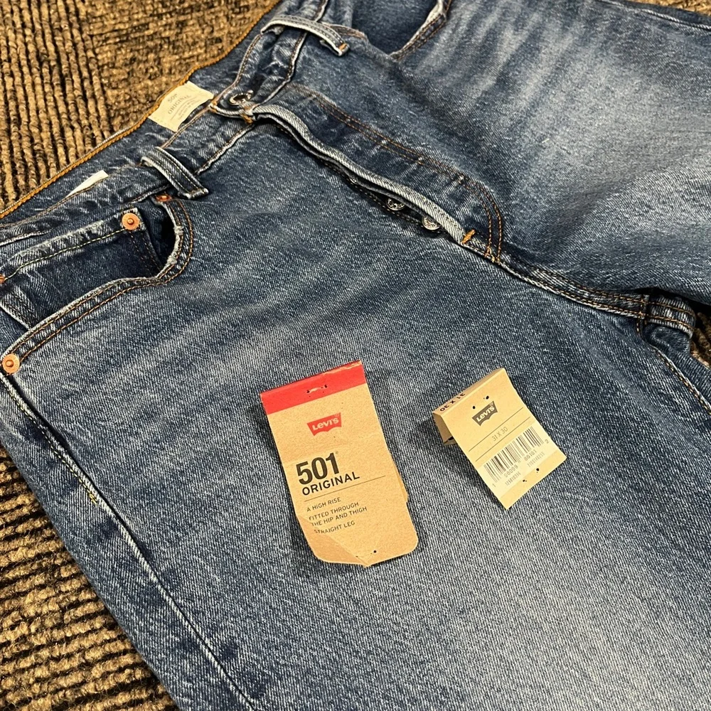 Levi’s 501 Womens 31x30 button-fly - Picture 6 of 9